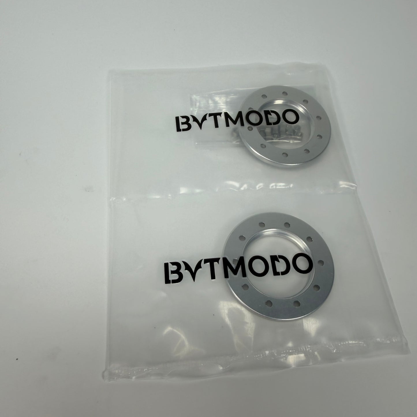 1/14 Scale CNC Aluminum Wheel Hub Cover Rings - Hollow Beadlock Style for Tamiya Trucks (Silver, 2pcs)