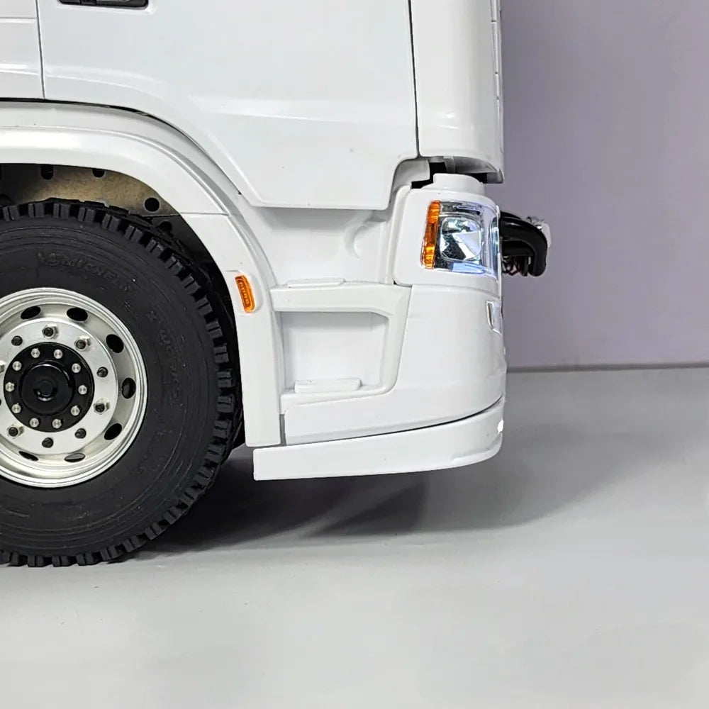 RC Bumper Light Front Bumper LED Spot Light Bar for 1/14 SCANIA 770S RC Truck Tamiya Hino VOLVO 750 ACTROS 3363 MAN TGX